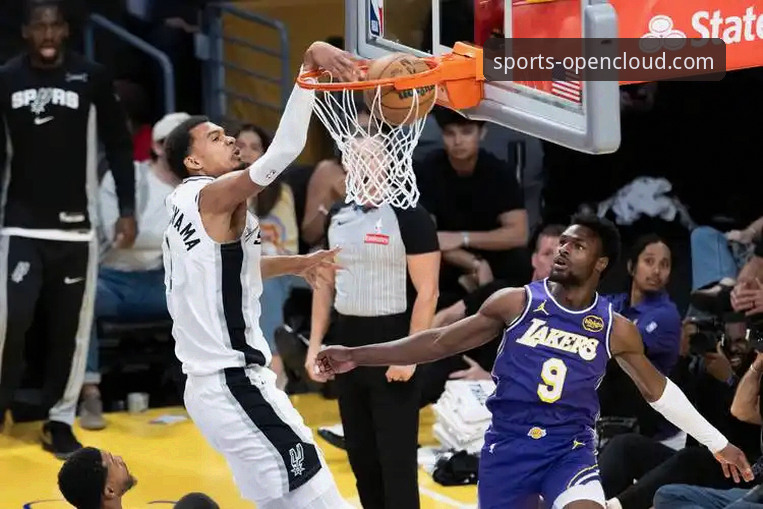 资深用户分享：在开云体育平台沉浸式观赛，解析湖人队进攻盛宴的实战经验